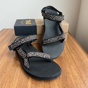 Women’s Teva Sandals